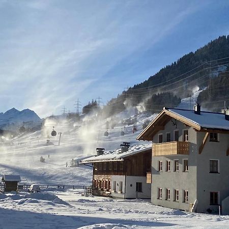 Ferienwohnung Chalet Golden Marmot - private chalet-stanton St. Anton am Arlberg Exterior foto